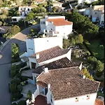 Bas De 27 Vila